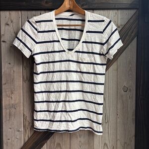 Madewell v-neck striped t-shirt size small